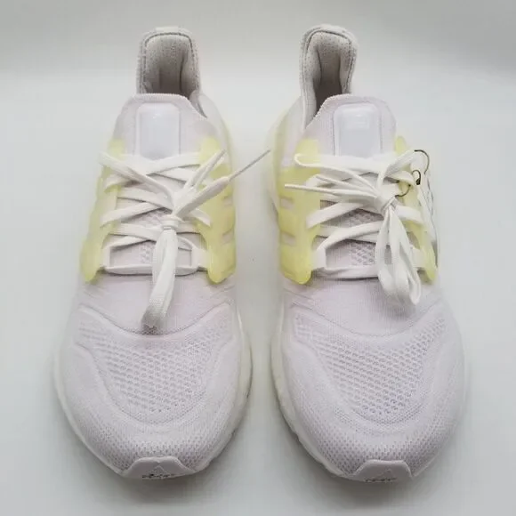 Adidas Ultraboost 22 Women Size 9 Triple White Casual Running Shoes GX5590